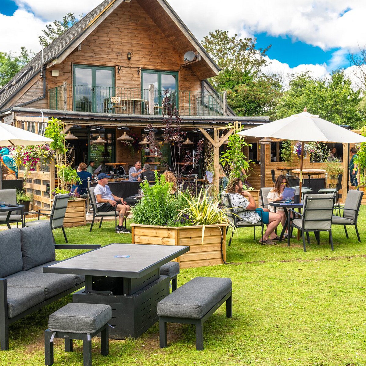 Waterside Kitchen and bar